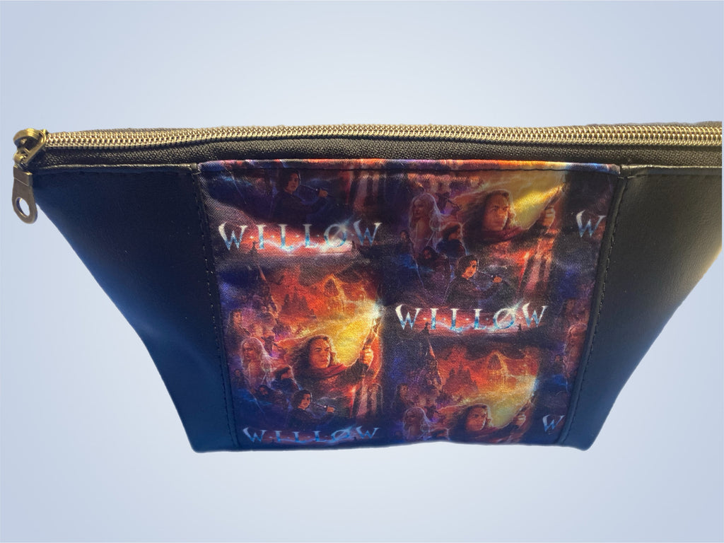 Zippered pouch willow