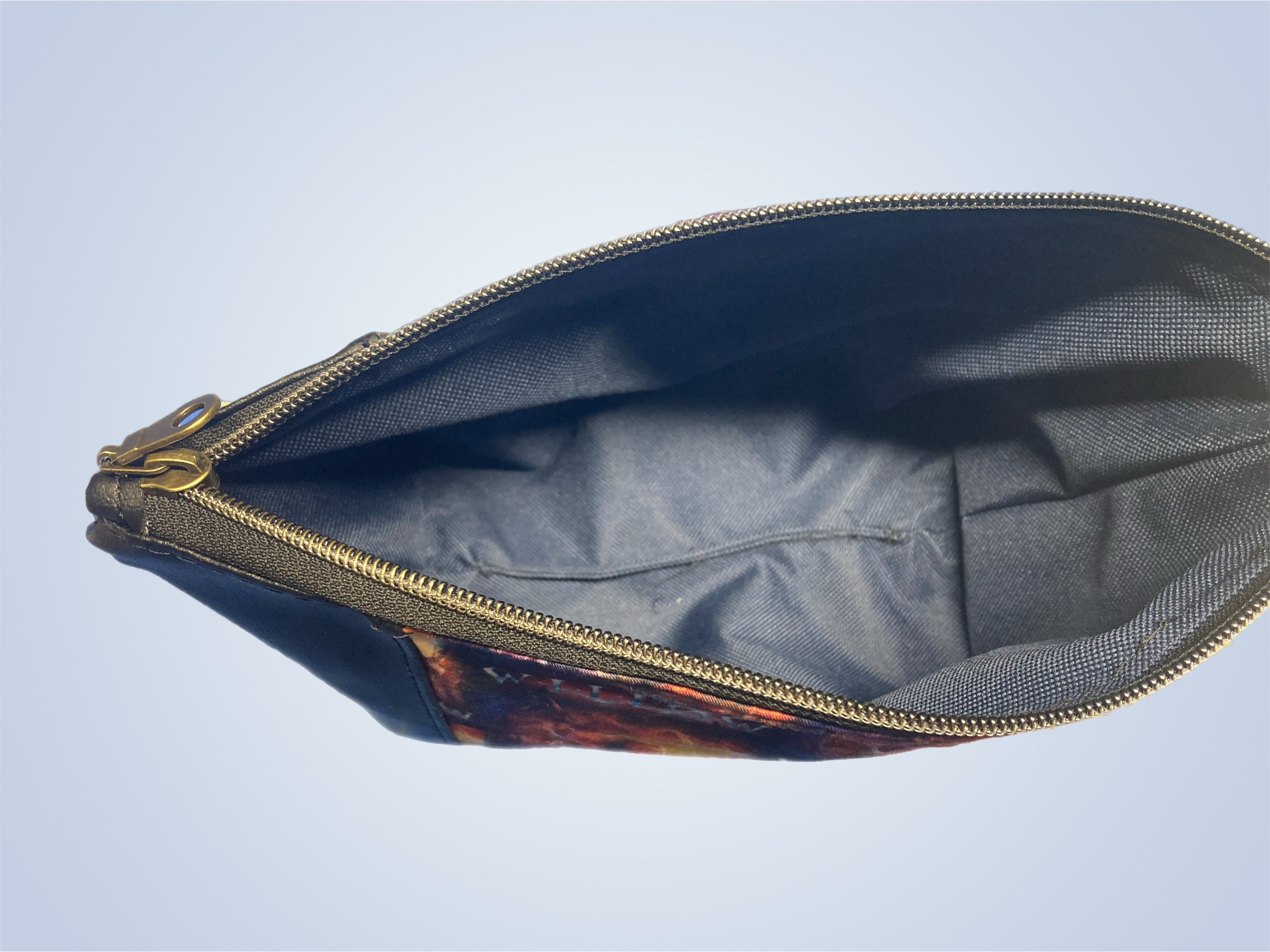 Zippered pouch willow